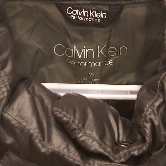 Calvin Klein Performance quilted vest - Picture 3 of 9